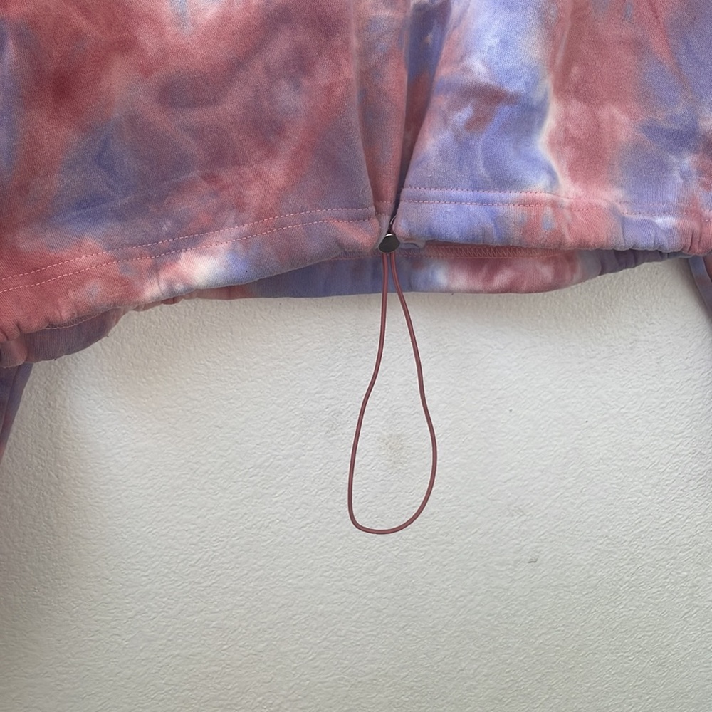 Crop Pullover - Picture 4 of 5